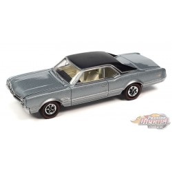 1966 Oldsmobile 442 in Silver Mist Poly with Flat Black Roof - Auto World - 1/64 - AWSP132 B