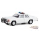 Police - 1980-91 Ford LTD Crown Victoria with Light Bar and Push Bar in White - Hobby Exclusive - 1/64 Greenlight - 43007 B