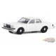 Police - 1980-89 Dodge Diplomat blanc (SANS LUMIÈRE ET BARRE DE POUSSOIR) - Hobby Exclusive - 1/64 Greenlight - 43006 A