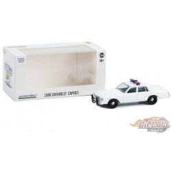 Police - 1980-90 Chevrolet Caprice with Light Bar and Push Bar in White - Hobby Exclusive - 1/64 Greenlight - 43005 B