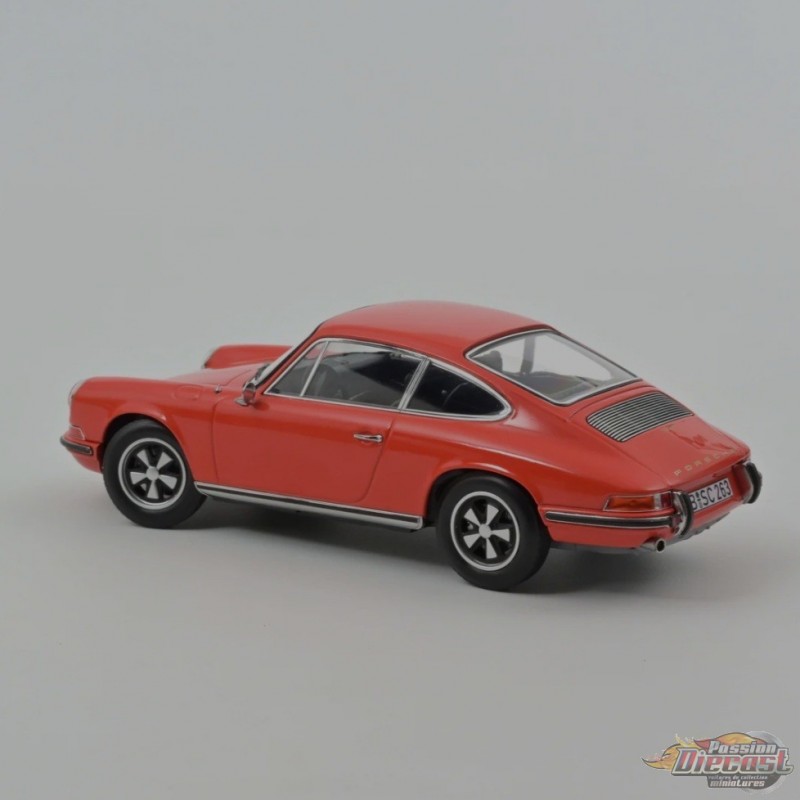Porsche 911 E 1969 - Orange - Norev 1-18 - 187628 - Passion Diecast