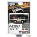 CHASE CAR Mini GT - 1:64 - Land Rover Defender 90 Wagon White - Mijo Exclusives USA - MGT00378GR