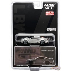 CHASE Ford Mustang GT LB-Works Gris - Mini GT - 1:64 - MGT00470GR Passion Diecast
