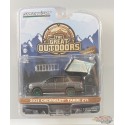 GreenMachine 2021 Chevrolet Tahoe Z71 avec tente de toit - The Great Outdoors Series 1 - Greenlight 1-64 - 38010 EGR