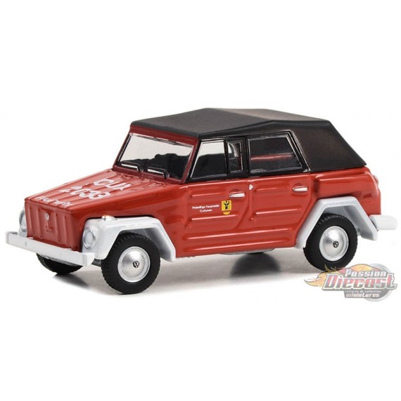 Feuerwehr Fire Brigade - 1969 Volkswagen Thing (Type 181) - Club Vee-Dub Series 17 - 1/64 Greenlight - 36080 D