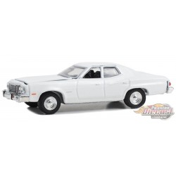 Police - 1974-76 Ford Gran Torino Sedan in White (WITHOUT LIGHT AND PUSH BAR) - Hobby Exclusive - 1/64 Greenlight - 43012 A