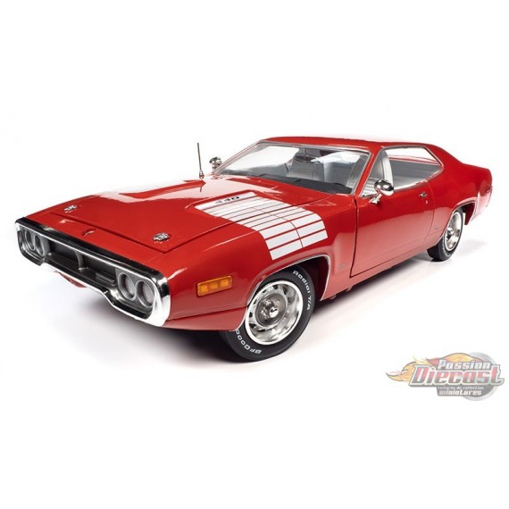 1972 Plymouth Road Runner en Rallye Red - Classe de 1972 - Auto World / American Muscle 1/18 -  AMM1299 - Passion Diecast 