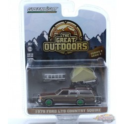 GreenMachine 1979 Ford LTD Country Squire Camp'otel Cartop Tent - The Great Outdoors Series 2 - 1/64 Greenlight - 38030 CGR