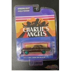GreenMachine 1974 Ford Gran Torino Brougham - Charlie's Angels - Hollywood Series 37 - 1/64 Greenlight - 44970 AGR