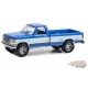 1988 Ford F-150 XLT Lariat Pickup en deux tons bleu et blanc - All-Terrain Series 15 - 1/64 Greenlight - 35270 D