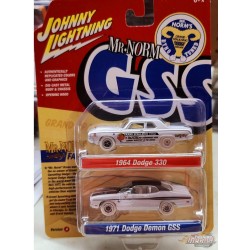 CHASE CAR M. Norm 1964 Dodge 330 Tribute & 1971 Dodge Demon GSS - Set de 2 - Johnny Lightning 1:64 - JLSP275 AGR
