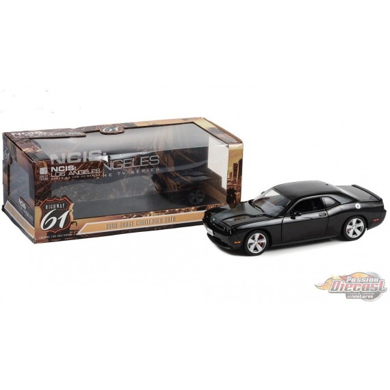 2009 Dodge Challenger SRT8 en noir brillant - NCIS - Highway 61 - HWY 61-1/18 - 18040 Passion Diecast 