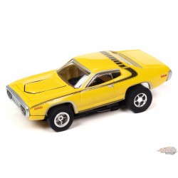 1971 Plymouth Satellite Jaune  Automotive Icons  -X-TRACTION R2 - Hobby Exclusive / 1/64  Auto World - SC401 B