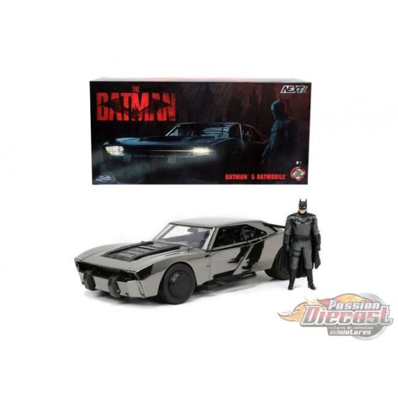 Batman Batmobile 2022 Comic Con avec figurine, chrome noir - Jada - 1/24 - 33740 - Passion Diecast 