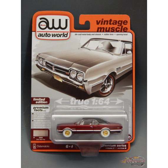 CHASE CAR 1966 Oldsmobile 442 in Silver Mist Poly with Flat Black Roof - Auto World - 1/64 - AWSP132 BGR