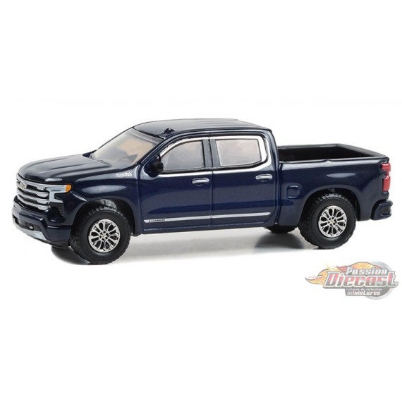 Chevrolet Silverado High Country 2023 - Showroom Floor Series 4 - 1/64 Greenlight - 68040 A