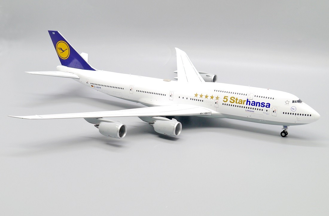 Lufthansa Boeing 747-8 / D-ABYM / 