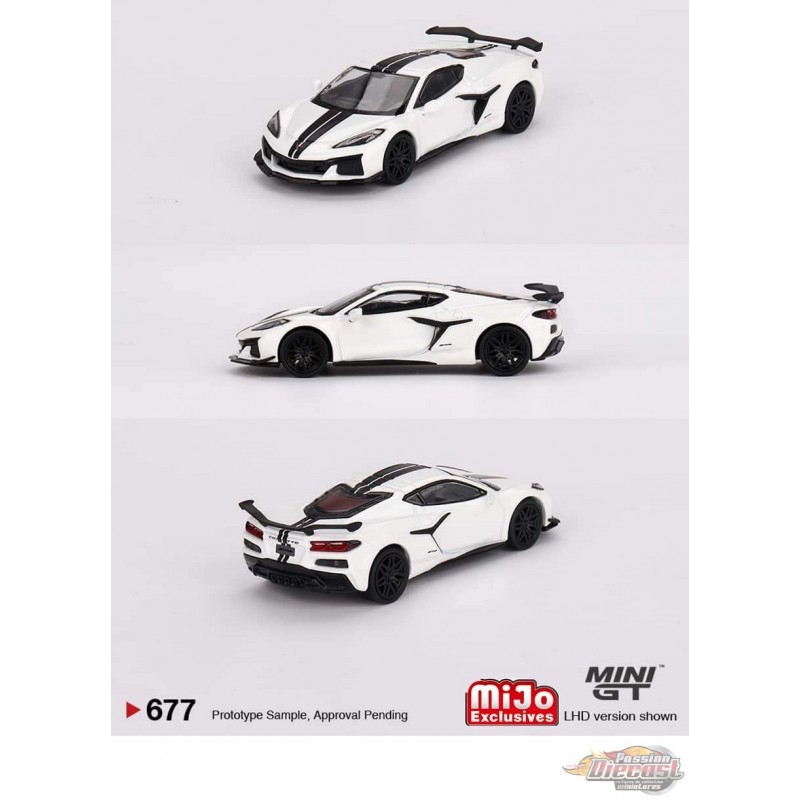 Chevrolet Corvette Z06 2023 Arctic White - Mini GT - 1:64 - MGT00677 ...