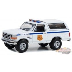 1996 Ford Bronco XL - Hot Pursuit Series FBI Police - 1/64 Greenlight - 43025 A