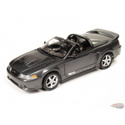 2003 Mustang Saleen S281 SC Speedster en gris ombre foncé  Avec  Signature  - Auto World / 1/18 - AMM1326