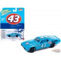 Richard Petty - 1972 Plymouth Road Runner Stock Car en petit bleu - Johnny Lightning - 1/64 - JLSP347