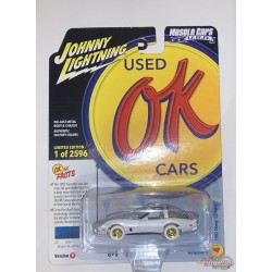 (CHASE) Chevrolet Corvette 1982 en poly bleu vif - Johnny Lightning - 1/64 - JLSP338 BGR Passion Diecast