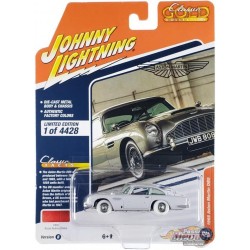 (CHASE) 1966 Aston Martin DB5 à Rossa Rubina Chiara (Rose métallique) - Johnny Lightning 1/64 - JLSP323 BGR Passion Diecast