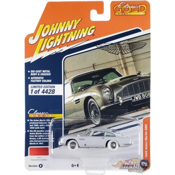 (CHASE) 1966 Aston Martin DB5 à Rossa Rubina Chiara (Rose métallique) - Johnny Lightning 1/64 - JLSP323 BGR Passion Diecast
