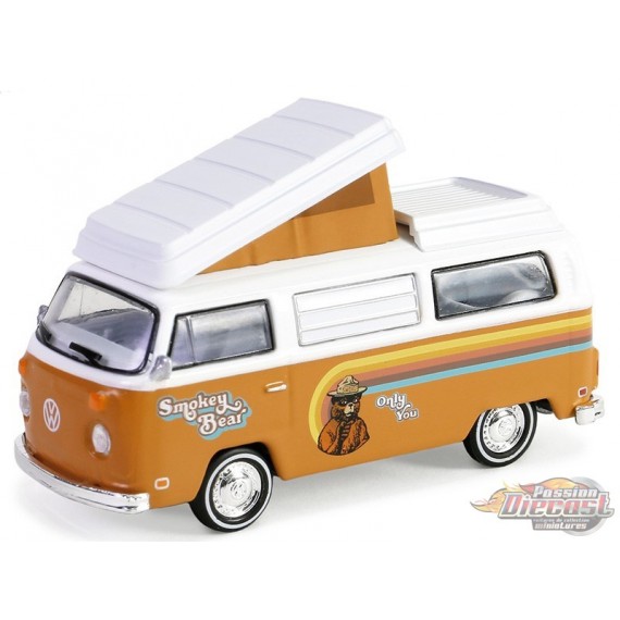 1974 Volkswagen Type 2 T2 Westfalia Campmobile - Smokey Bear Series 3 - 1/64 Greenlight - 38060 C