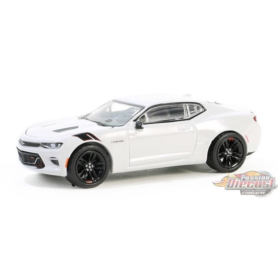 2018 Chevrolet Camaro SS Redline Edition in Silver Ice Metallic - GL Muscle Series 28 - 1/64 Greenlight - 13350 E