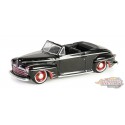 1947 Ford Deluxe Convertible in Black and Red - California Lowriders Series 5 - 1/64 Greenlight - 63060 A