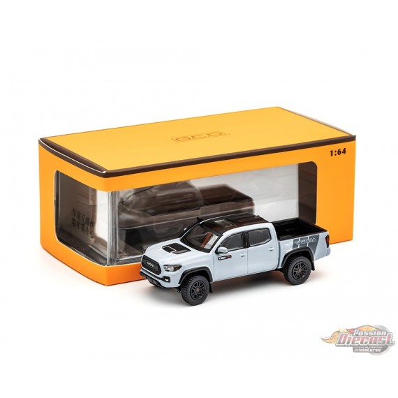 Toyota Tacoma TRD Pro Off Road - Gris Ciment - GCD - 1:64 - KS-044-264 Passion Diecast