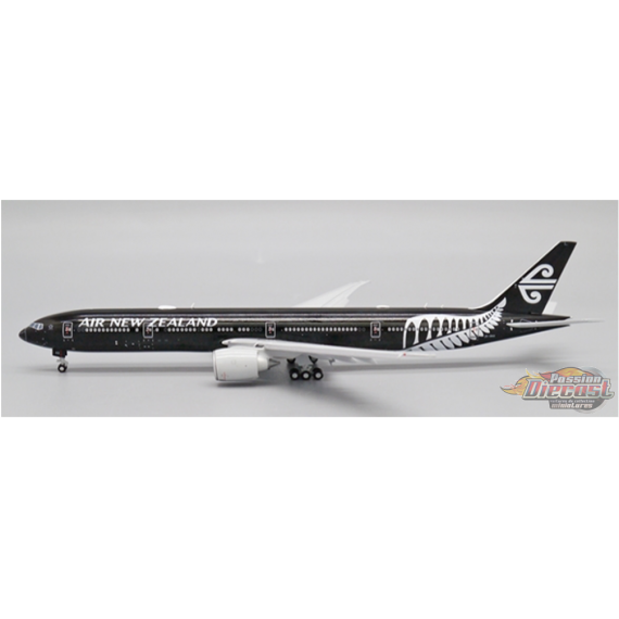 Air New Zealand Boeing 777-300ER 