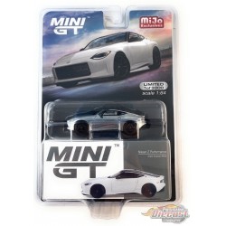 (CHASE CAR) Nissan Fairlady Z Version ST 2023 Everest Blanc - Mini GT - 1:64 - MGT00599GR Passion Diecast