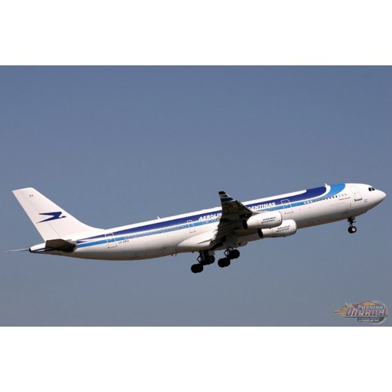 Aerolineas Argentinas Airbus A340-200 / LV-ZRA / Phoenix Model 1:400 - PH4ARG2484