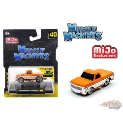 1972 Chevrolet C10 Pickup Edelbrock - Blanc & orange - Mijo Exclusives - Maisto - Muscle Machines 1/64 - 15567OR