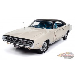 1970 Dodge Charger R/T MCACN en blanc EW1 - Auto World / American Muscle 1/18 - AMM1334