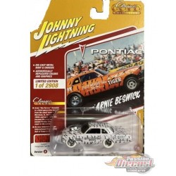 CHASE CAR 1963 Pontiac Tempest - Arnie The Farmer Beswick - Johnny Lightning - 1/64 - JLSP355 BGR