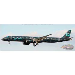 Embraer E195-E2 "House Colors - Profit Hunter" / PR-ZIQ /  JC Wings  1:400 / XX40223