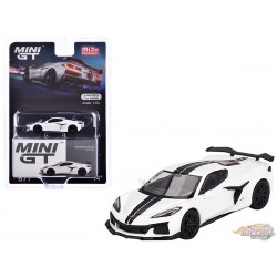 Chevrolet Corvette Z06 2023 Arctic White - Mini GT - 1:64 - MGT00677 Passion Diecast