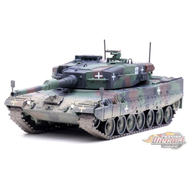 Krauss-Maffei Tank Leopard 2A4 & snorkel / Ukrainian Army / Panzerkampf ...