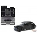 1948 Ford Fordor Super Deluxe Lowrider - Black Bandit Series 29 - 1/64 Greenlight - 28150 A