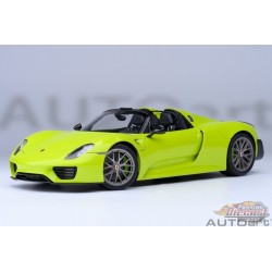 Porsche 918 Spyder Weissach Package (Acid Green) - Autoart 1/18 - 77921 - Passion Diecast 