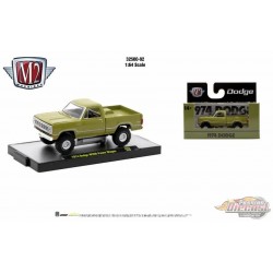 1974 Dodge W200 Power Wagon Truck - Auto-Thentics Release 92 - M2 Machine - 1:64 - 32500-92 E