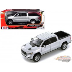 2019  DODGE RAM 1500 CREW CAB LARAMIE PICKUP  SILVER  - MOTORMAX 1/24  - 79357 SIL