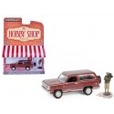 1978 Plymouth Trail Duster avec figurine de sac à dos - The Hobby Shop Series 16 - 1/64 Greenlight - 97160 C