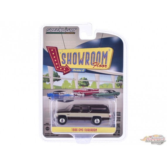 1986 GMC Suburban in Indian Bronze and Doeskin Tan - Showroom Floor Series 6 - 1/64 Greenlight - 68060 E