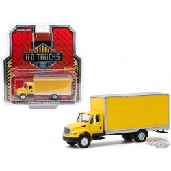 (Web Only) 2013 International Durastar Box Van - Jaune avec garniture argentée - H.D. Trucks  Series 18  1/64 Greenlight 33180 B