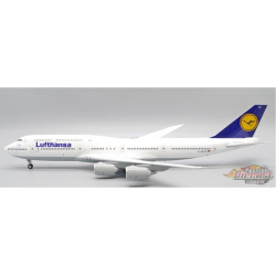 Lufthansa Boeing 747-8 "Old Colors" / D-ABYR /  JC Wings  1:200 /  EW2748003