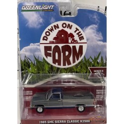 (Green machine) GMC Sierra Classic K2500 1985 - Down on the Farm Series 9 - 1/64 Greenlight - 48090 DGR